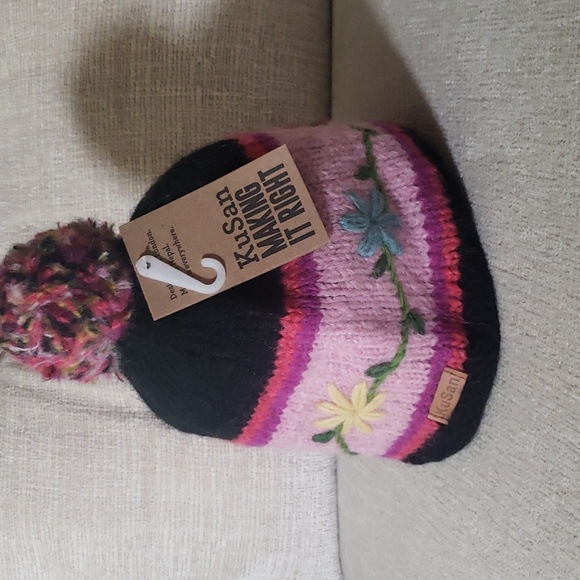 Ku San Multicolor Beanie - Picture 3 of 10